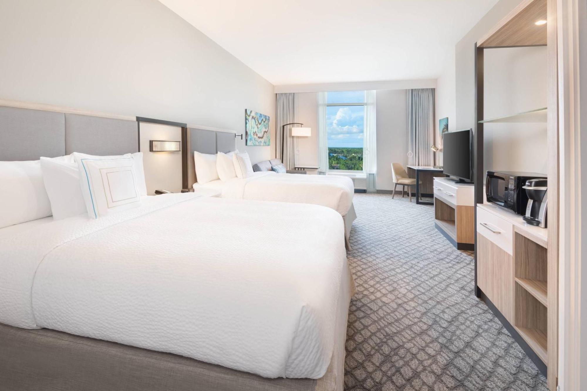 Springhill Suites By Marriott Panama City Beach Beachfront Экстерьер фото